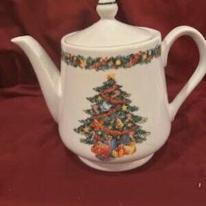 Christmas Tea Pot
